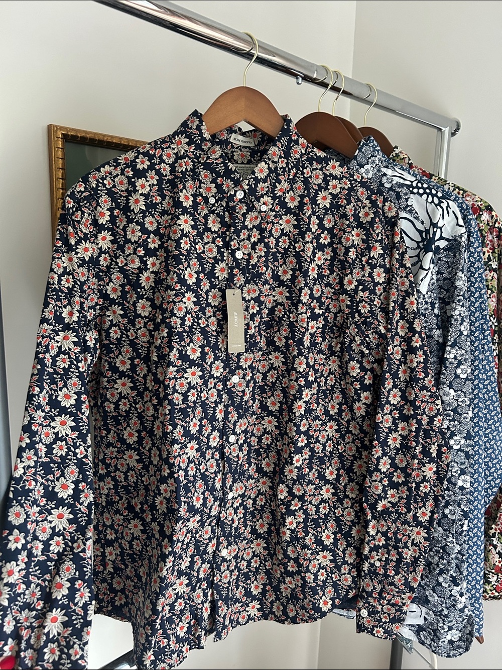 🆕 Men's L slim untucked Navy orange tan Floral Button-Down Shirt